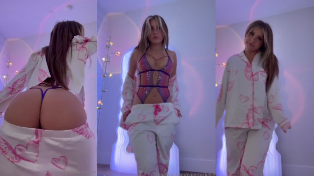 Piper Rockelle Stripteases And Shakes Her Curves